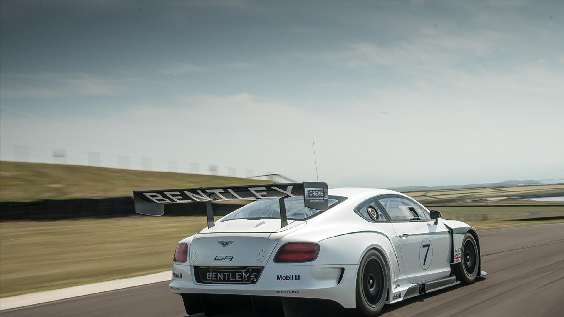 意甲“都灵德比”：尤文图斯迎战国际米兰，谁能笑到最后？